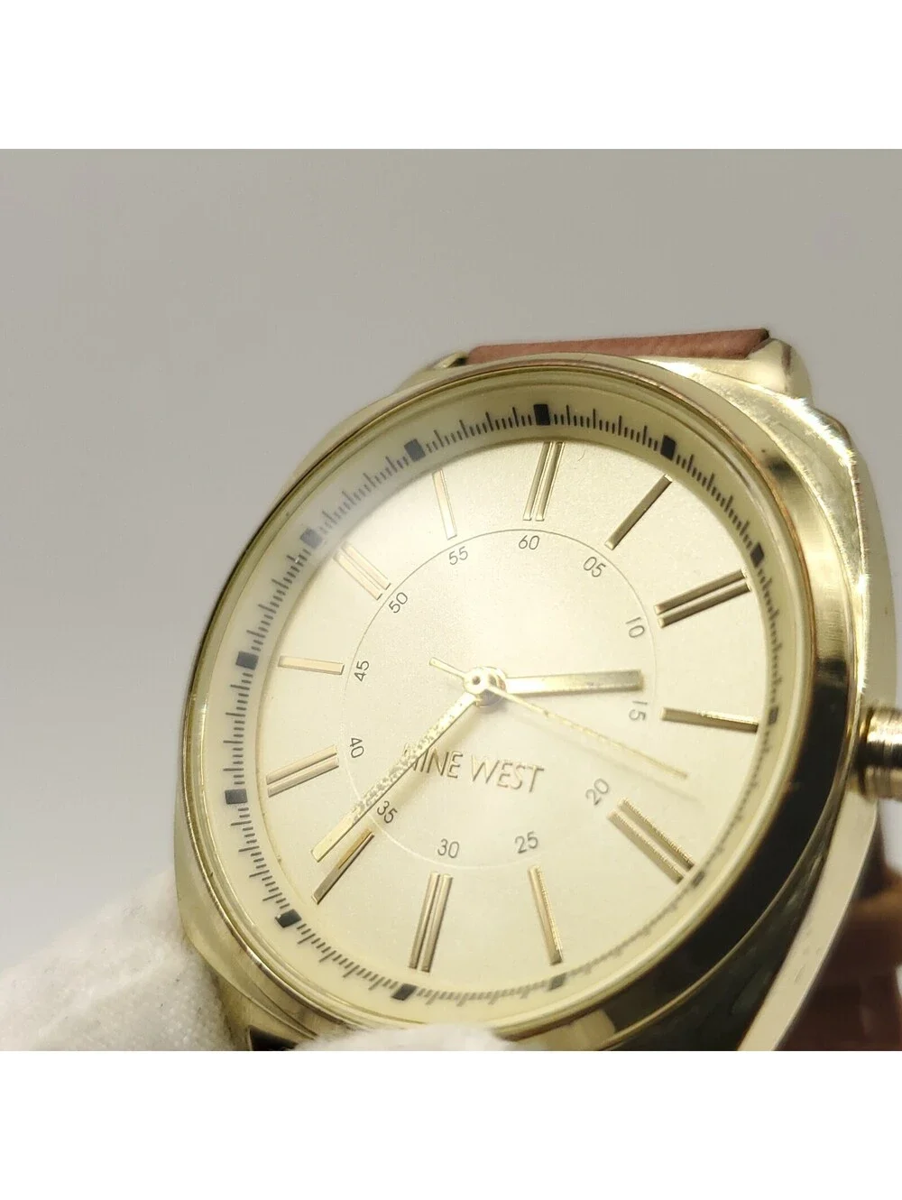 Nine West Quartz Gold Tone Brown Leather Band Womens Watch 36mm New Battery